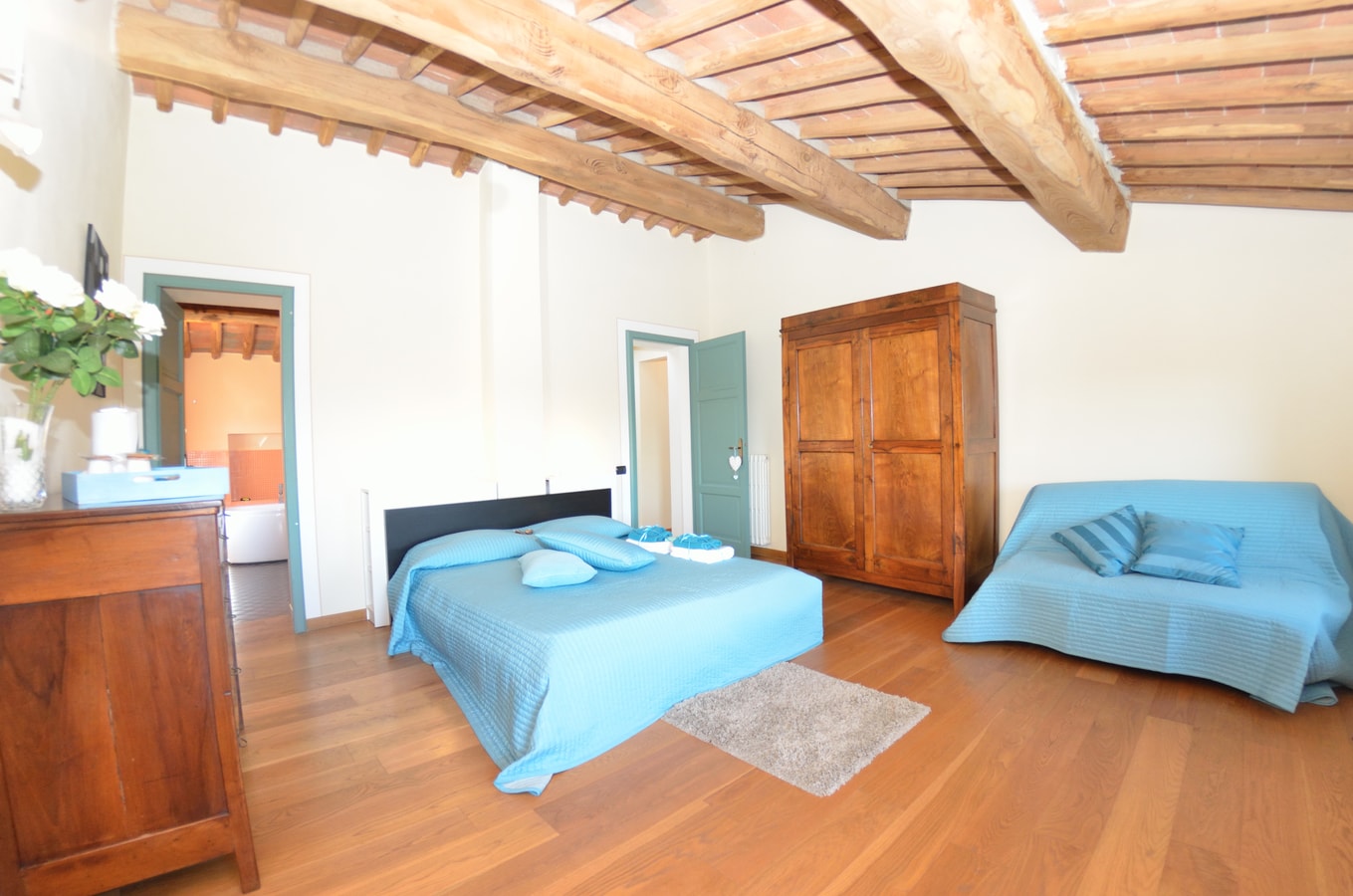 Villa Brianna - Private Tuscan villa with pool 11 Italian Breaks