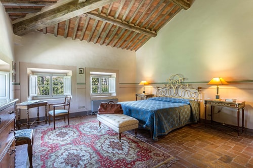 Luxury Villa in Tuscany with Swimming Pool 18 Italian Breaks
