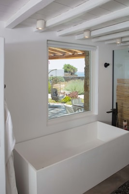 Luxury modern villa with swimming pool in Mykonos 11 My Villa Breaks