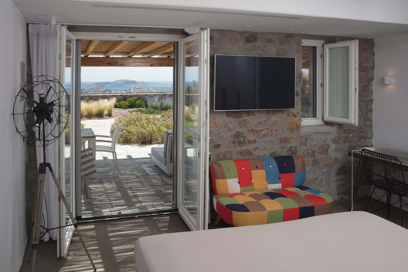 Luxury modern villa with swimming pool in Mykonos 16 My Villa Breaks