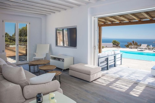 Luxury modern villa with swimming pool in Mykonos 28 My Villa Breaks