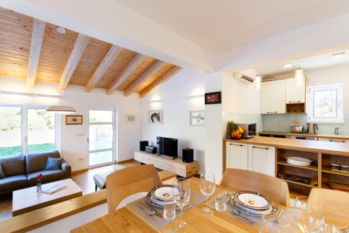 Villa Bozica - Modern villa with pool in Zupa 5 My Villa Breaks