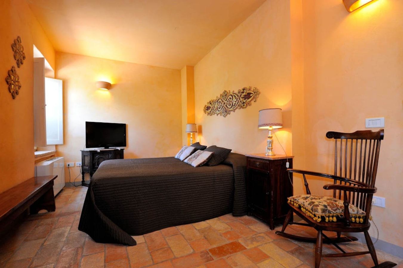 Villa Baci - Large private property with two pools 22 Italian Breaks