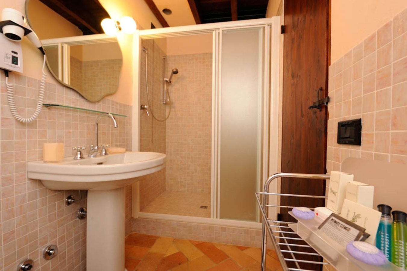 Villa Baci - Large private property with two pools 29 Italian Breaks