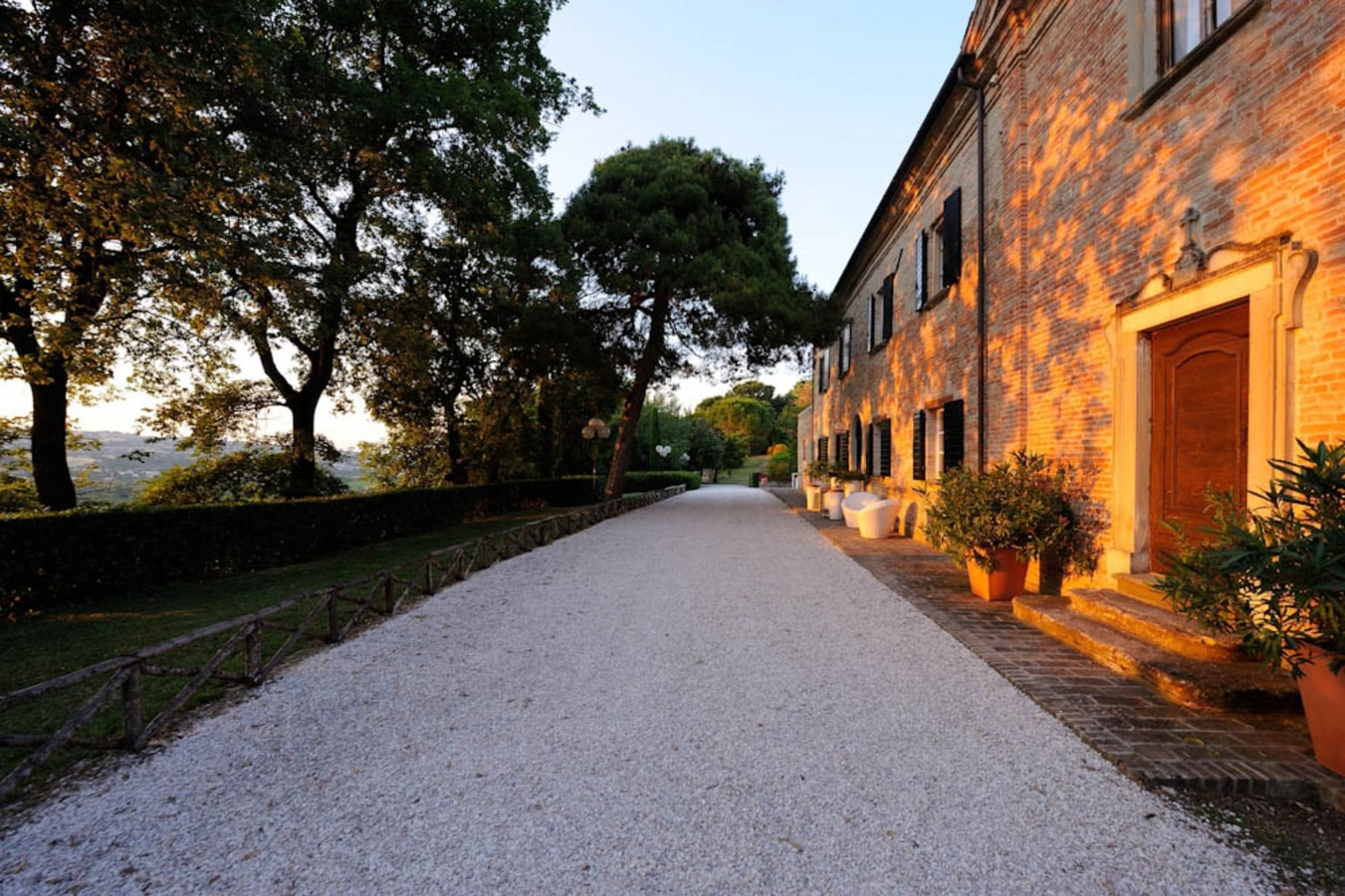 Villa Baci - Large private property with two pools 40 Italian Breaks