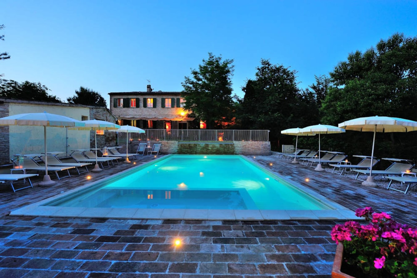 Villa Baci - Large private property with two pools 41 Italian Breaks