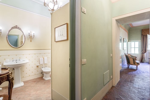 Large Countryside Villa in Tuscany with private pool 20 Italian Breaks