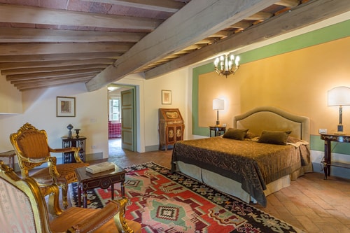 Large Countryside Villa in Tuscany with private pool 32 Italian Breaks