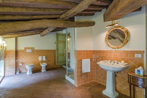 Large Countryside Villa in Tuscany with private pool 37 Italian Breaks