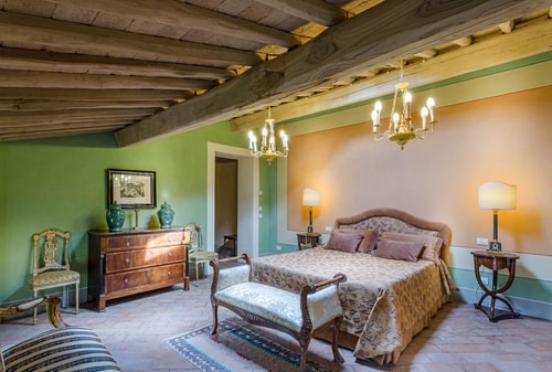 Large Countryside Villa in Tuscany with private pool 43 Italian Breaks