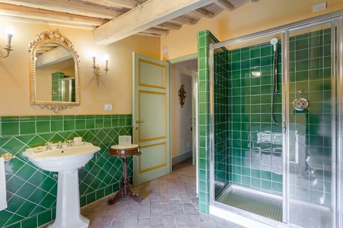 Large Countryside Villa in Tuscany with private pool 44 Italian Breaks