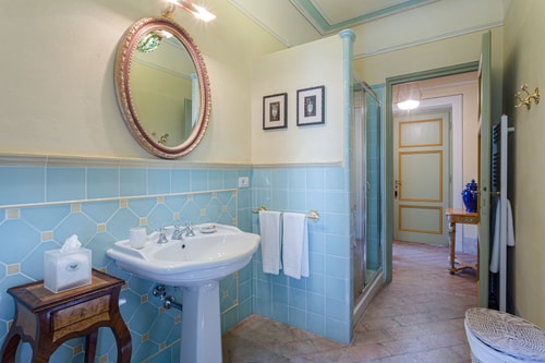 Large Countryside Villa in Tuscany with private pool 47 Italian Breaks