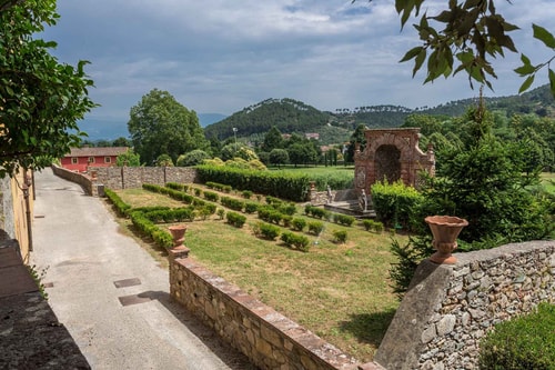 Large Countryside Villa in Tuscany with private pool 53 Italian Breaks