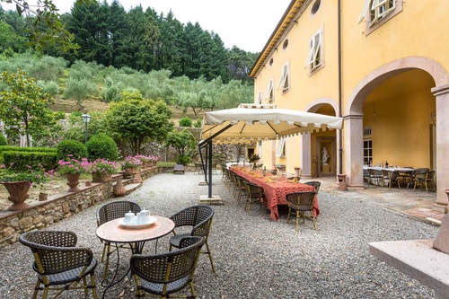 Large Countryside Villa in Tuscany with private pool 54 Italian Breaks