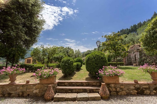 Large Countryside Villa in Tuscany with private pool 56 Italian Breaks