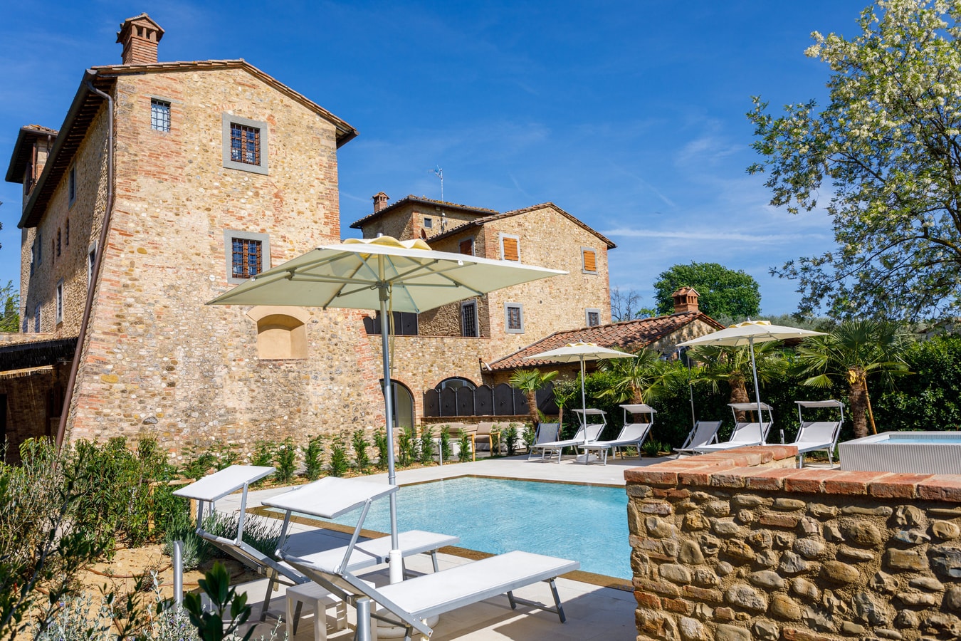 Private villa with Swimming Pool, Tuscany 46 Italian Breaks