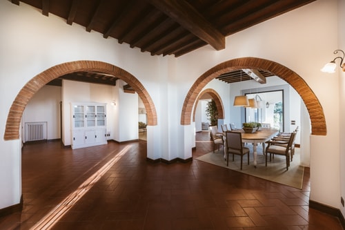 Large Country Villa with Swimming Pool in Tuscany 2 Italian Breaks