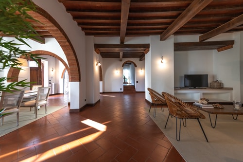 Large Country Villa with Swimming Pool in Tuscany 4 Italian Breaks