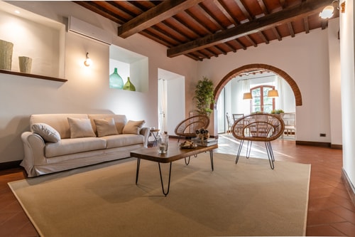 Large Country Villa with Swimming Pool in Tuscany 6 Italian Breaks