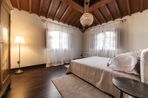Large Country Villa with Swimming Pool in Tuscany 15 Italian Breaks