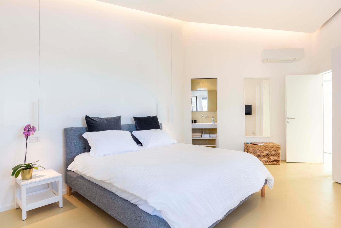 Villa Adriana - with sea access and heated pool 13 Italian Breaks