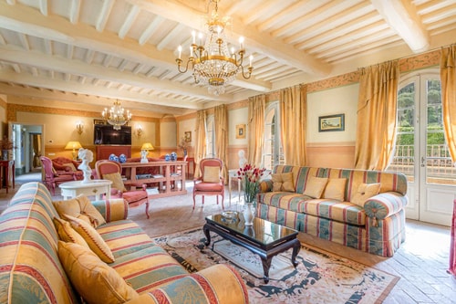 Luxury Villa with Private swimming pool 2 Italian Breaks