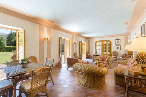 Luxury Villa with Private swimming pool 3 Italian Breaks