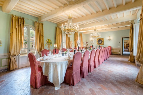 Luxury Villa with Private swimming pool 6 Italian Breaks