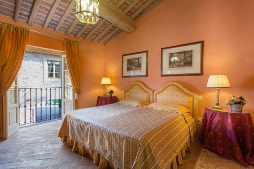 Luxury Villa with Private swimming pool 13 Italian Breaks