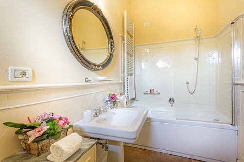 Luxury Villa with Private swimming pool 21 Italian Breaks