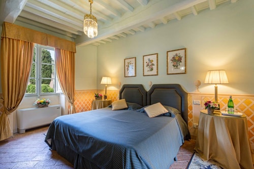Luxury Villa with Private swimming pool 36 Italian Breaks