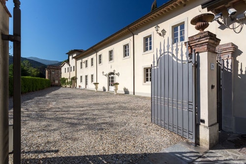 Luxury Villa with Private swimming pool 42 Italian Breaks