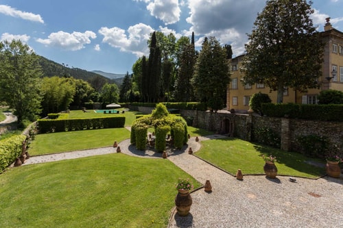 Luxury Villa with Private swimming pool 43 Italian Breaks