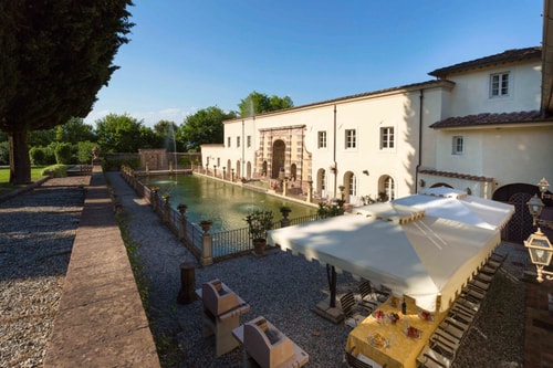 Luxury Villa with Private swimming pool 44 Italian Breaks