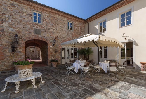 Luxury Villa with Private swimming pool 46 Italian Breaks