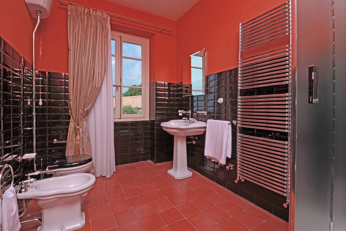 Tenuta Sorgente - Private estate with two pools and lake views, close to town 22 Italian Breaks