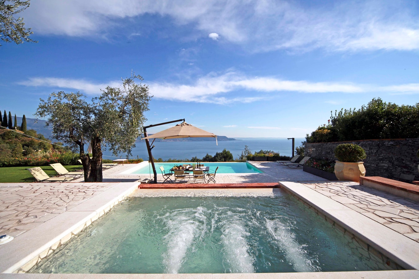Tenuta Sorgente - Private estate with two pools and lake views, close to town 31 Italian Breaks