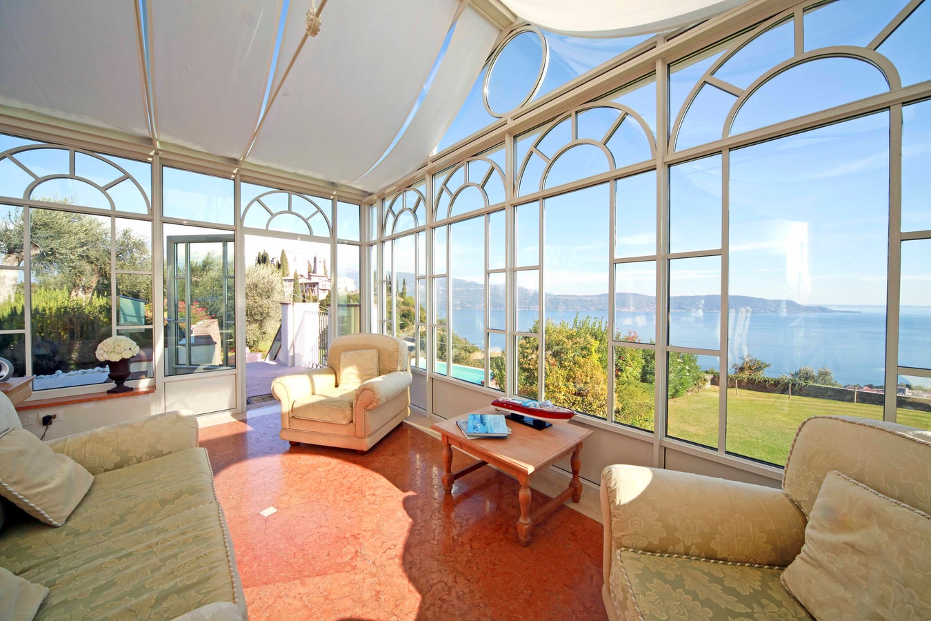Tenuta Sorgente - Private estate with two pools and lake views, close to town 33 Italian Breaks