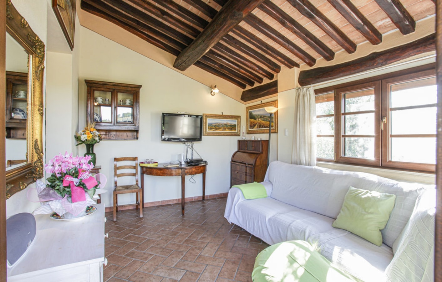 Casa Rialdo - Small family villa with private pool 4 Italian Breaks