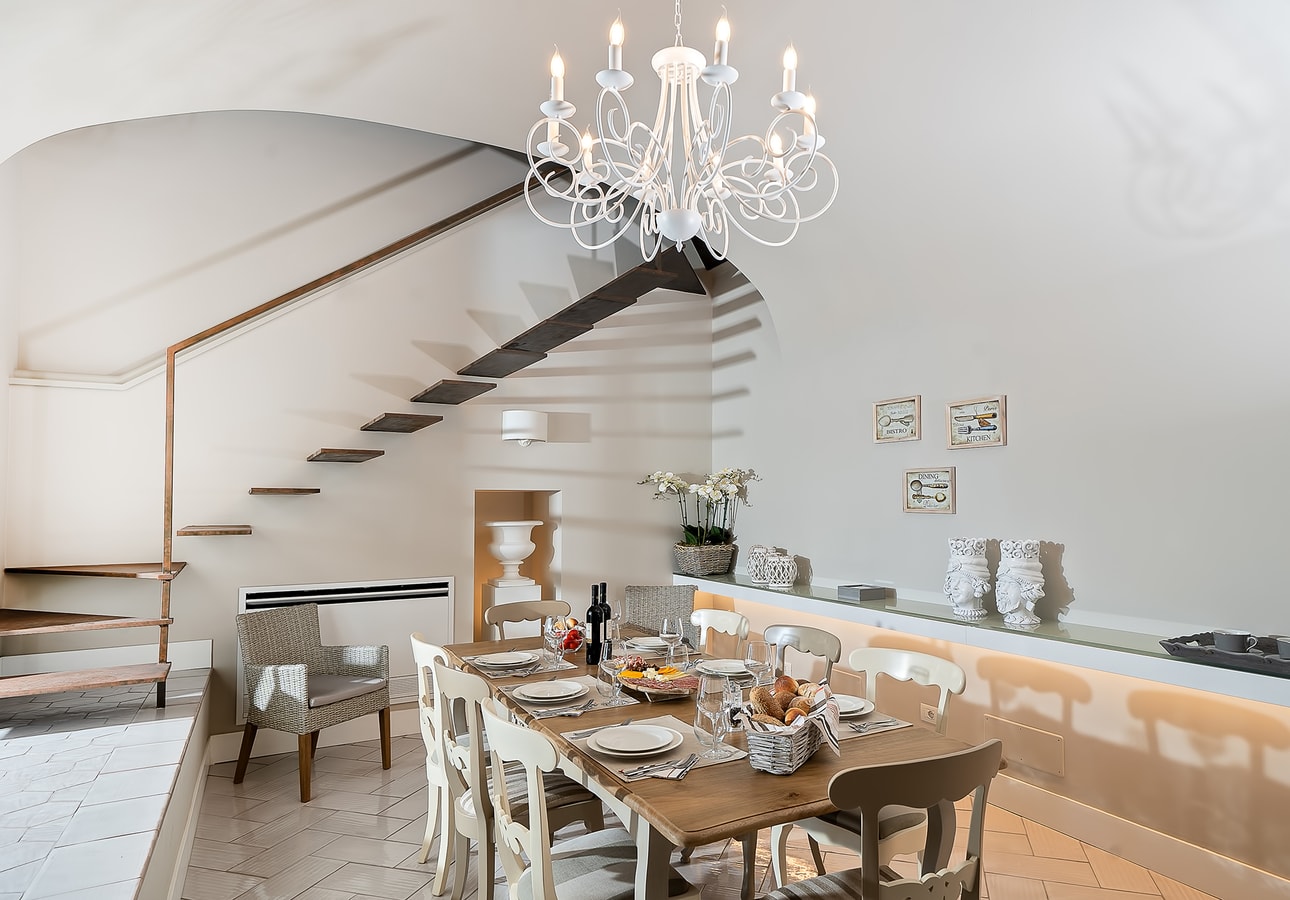 Luxury property with sea views in Sorrento centre 10 Italian Breaks