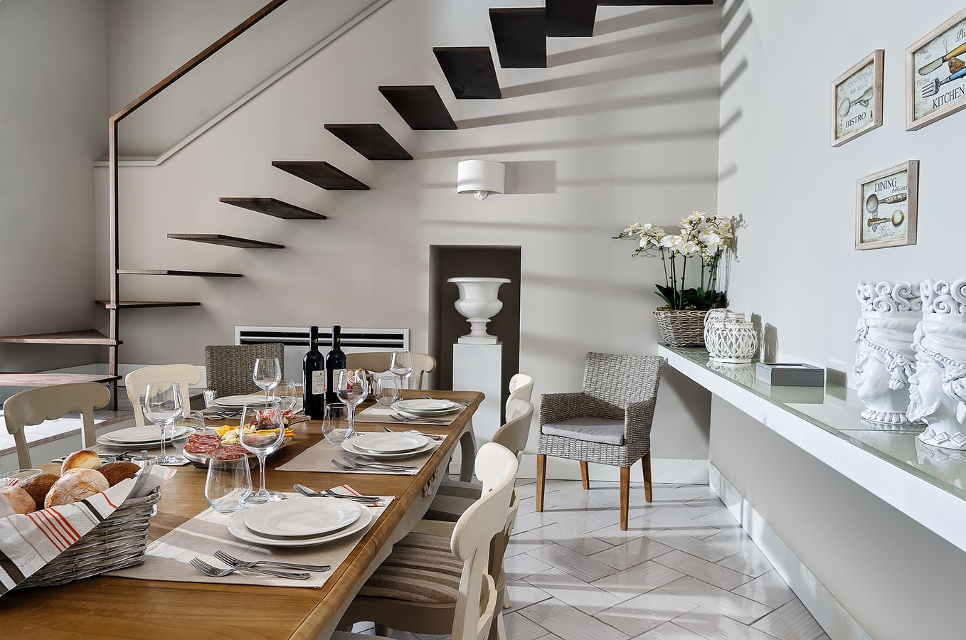 Luxury property with sea views in Sorrento centre 11 Italian Breaks