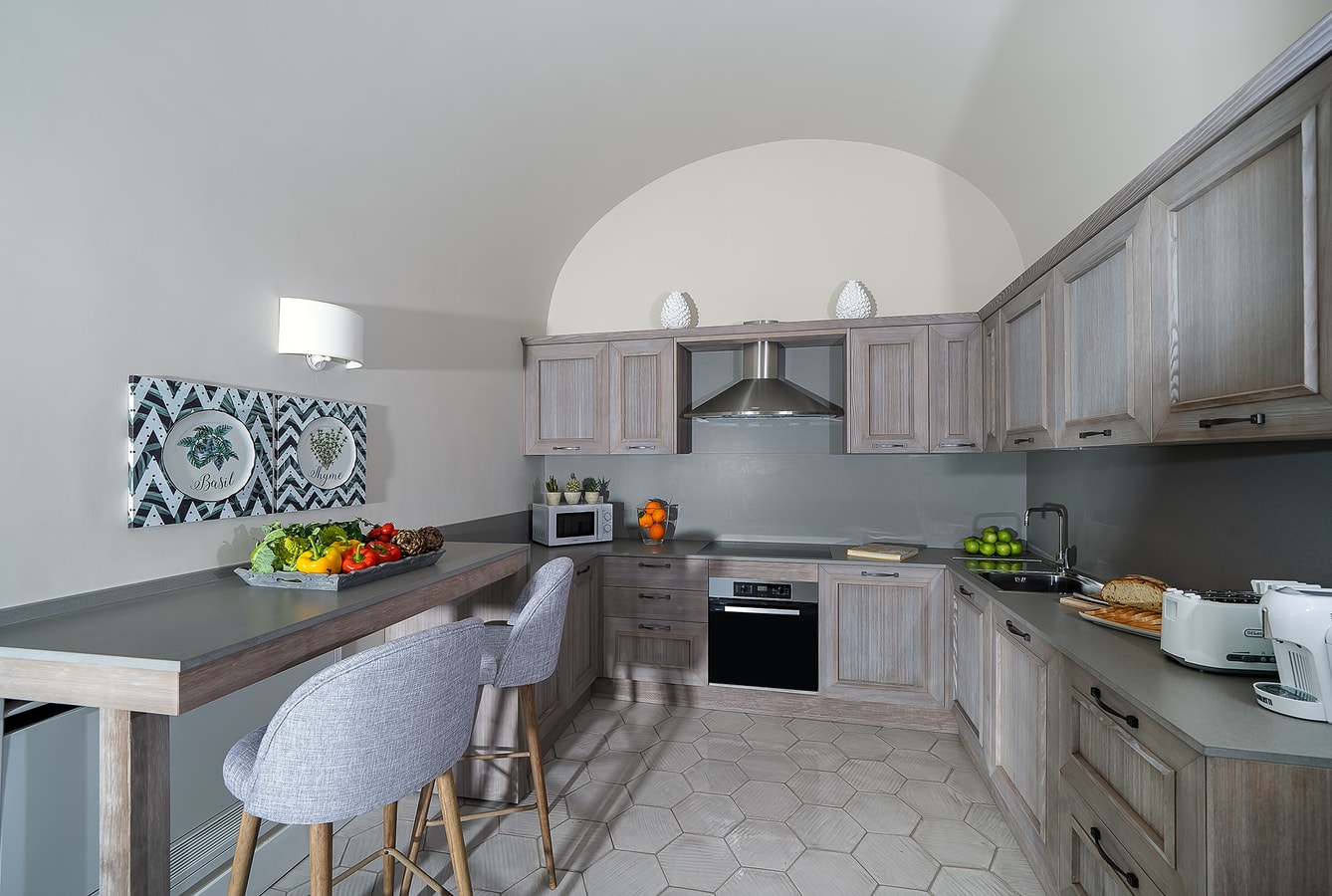 Luxury property with sea views in Sorrento centre 15 Italian Breaks