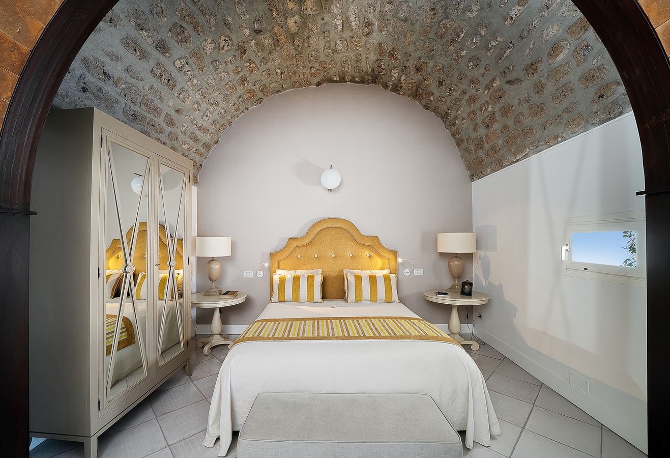 Luxury property with sea views in Sorrento centre 21 Italian Breaks
