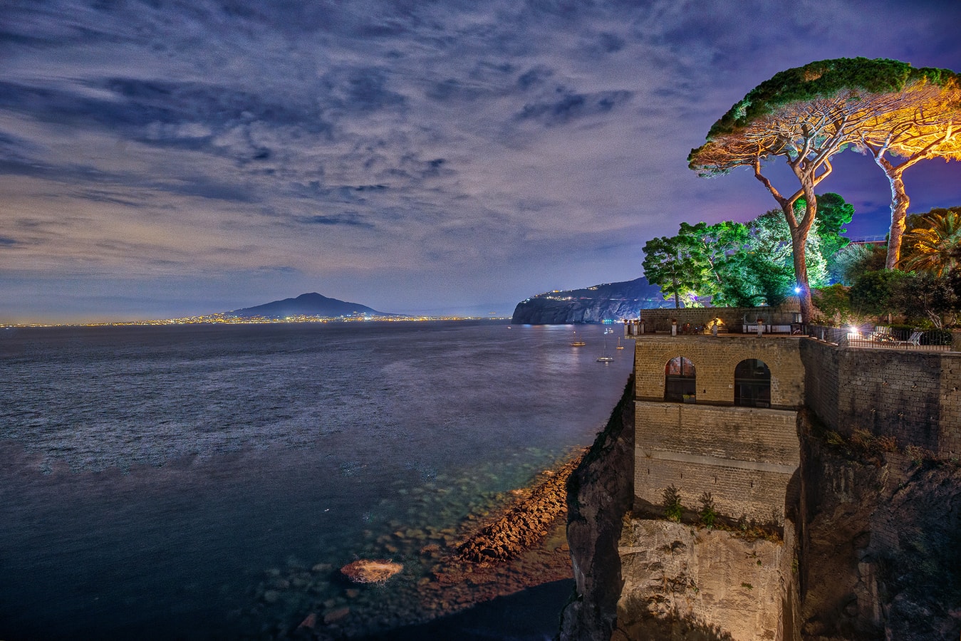 Luxury property with sea views in Sorrento centre 29 Italian Breaks