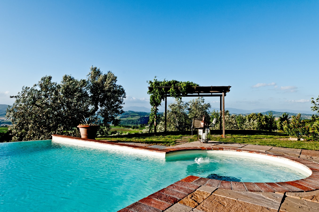 Betony Cottage - Tuscan cottage with private pool 16 Italian Breaks