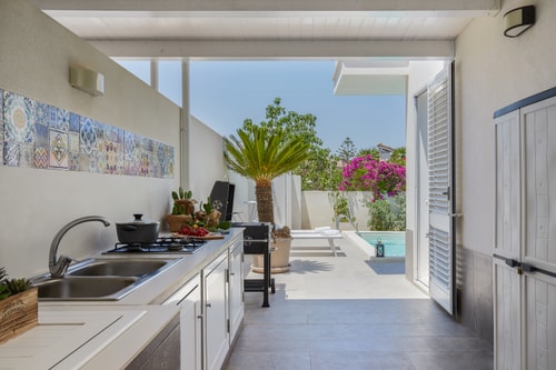 Private villa with swimming pool in Sicily 14 Italian Breaks