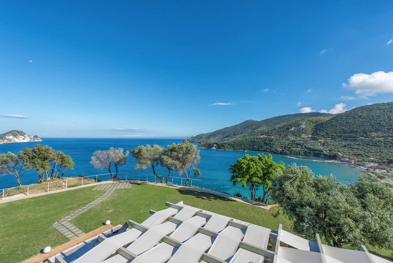 Villa Zenais, Luxury with swimming pool 35 My Villa Breaks