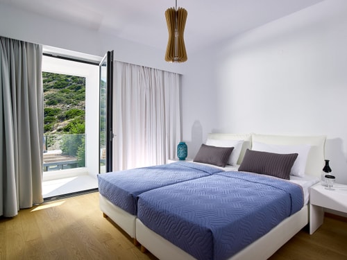 Luxury modern villa with swimming pool and private beach access 10 The Prestige Villa Collection