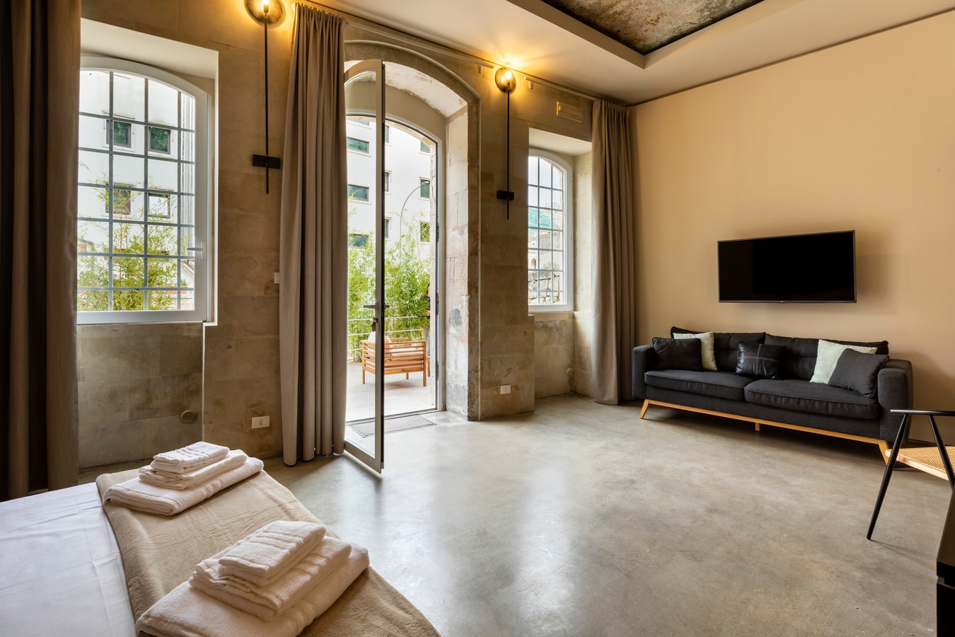 Private villa with swimming pool in Sicily 3 The Prestige Villa Collection