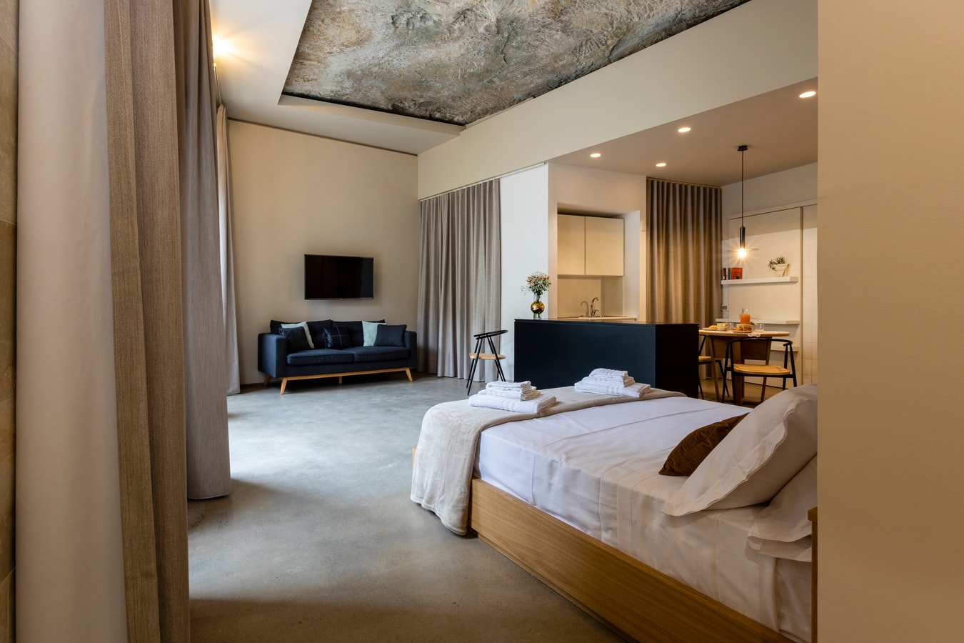 Private villa with swimming pool in Sicily 4 The Prestige Villa Collection